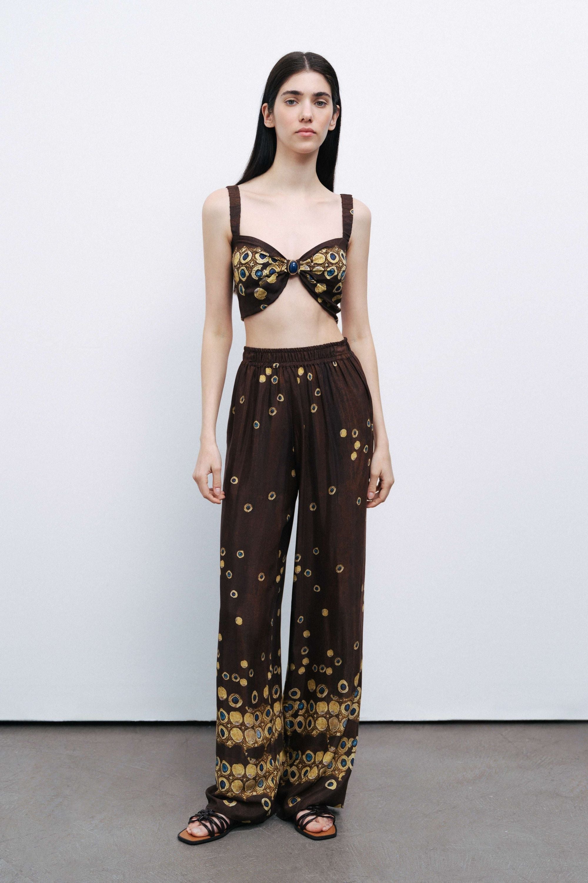 Accessory Detailed Crop Top