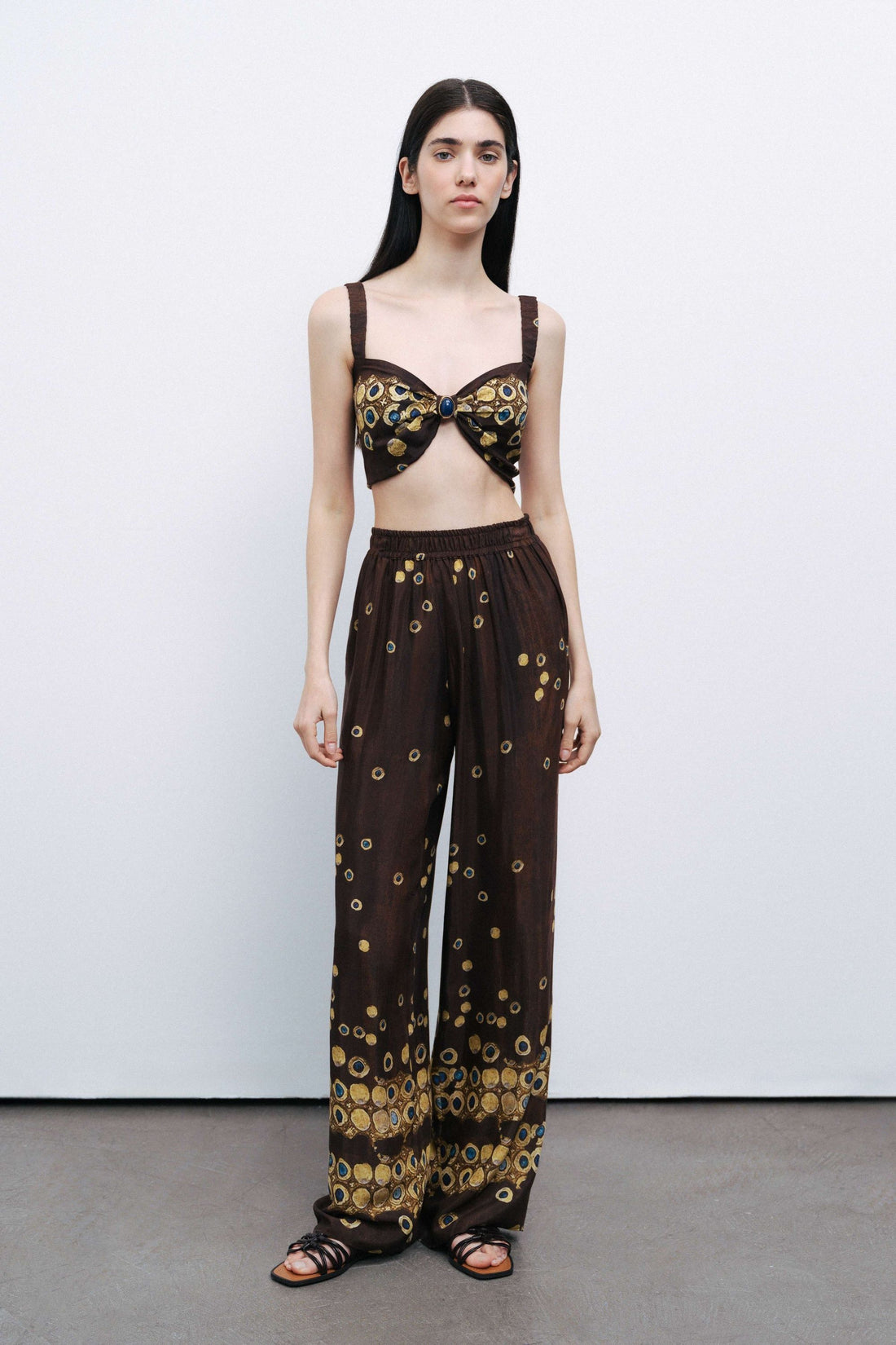 Accessory Detailed Crop Top