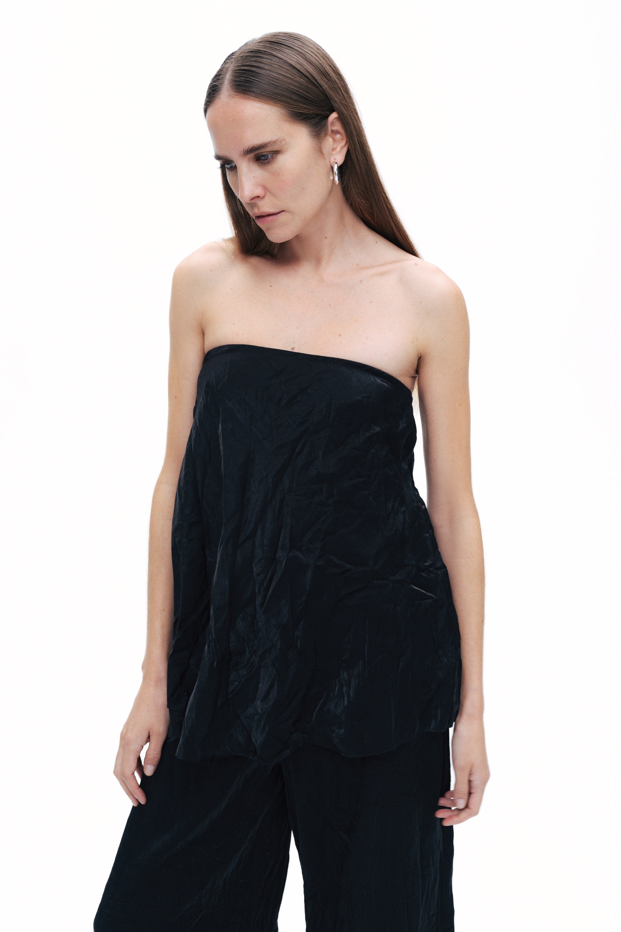 Black Wrinkled Strapless Blouse