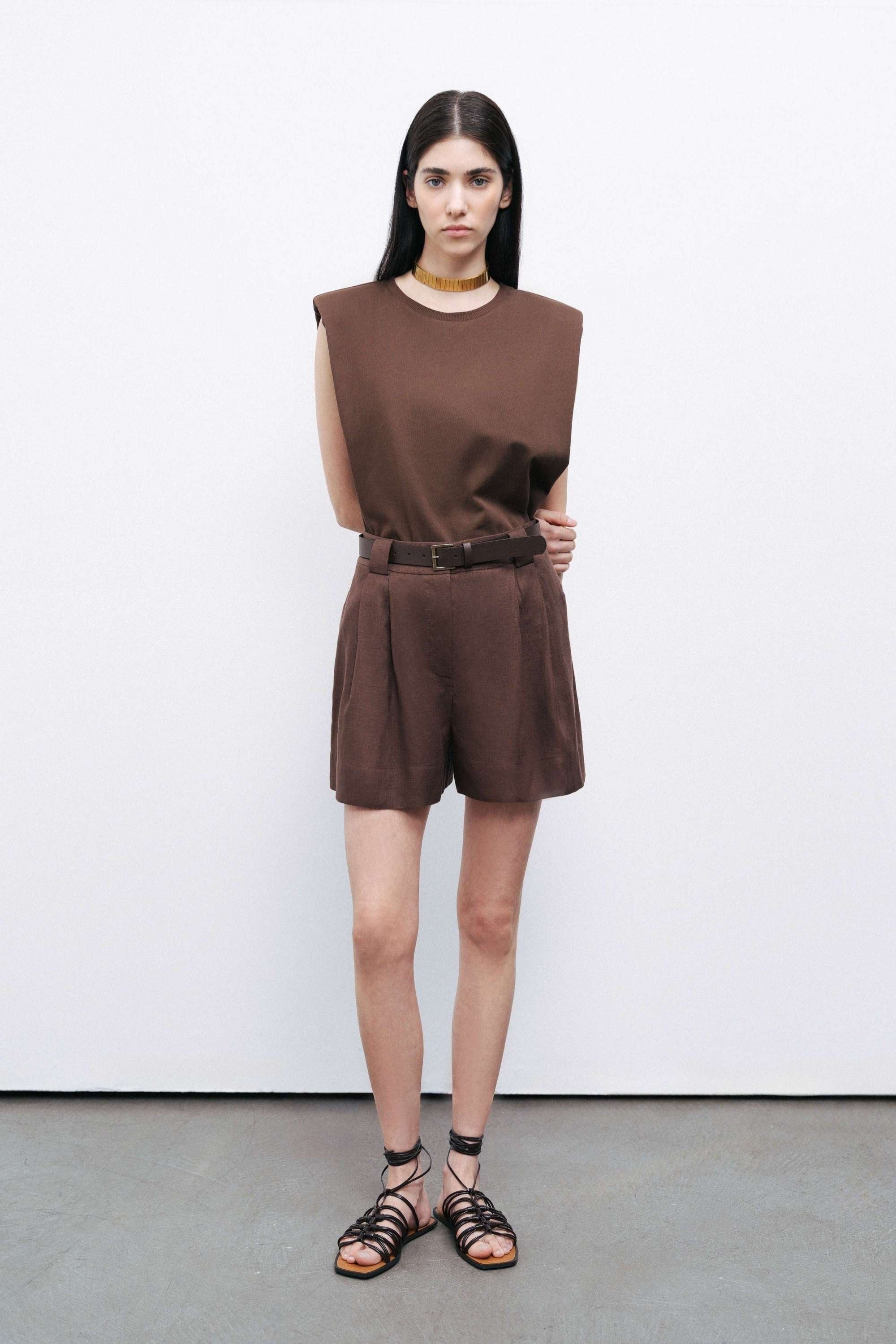 Coffee Padded Basic T-Shirt