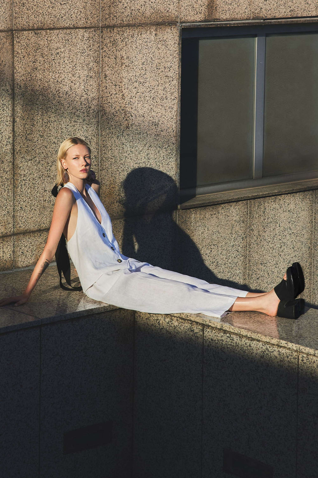 Wide-Leg Linen Pants