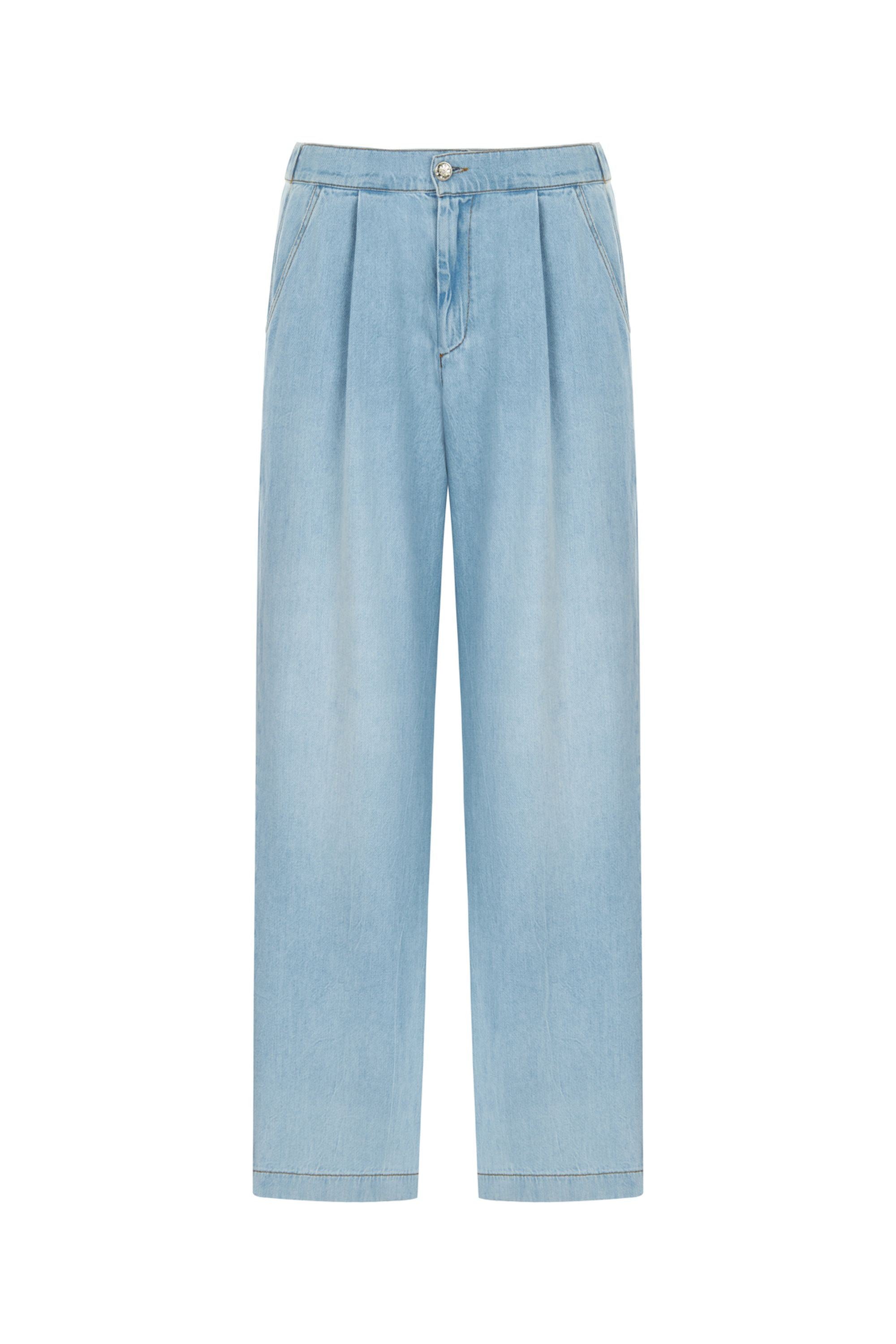 Pleated Wide Leg Jeans