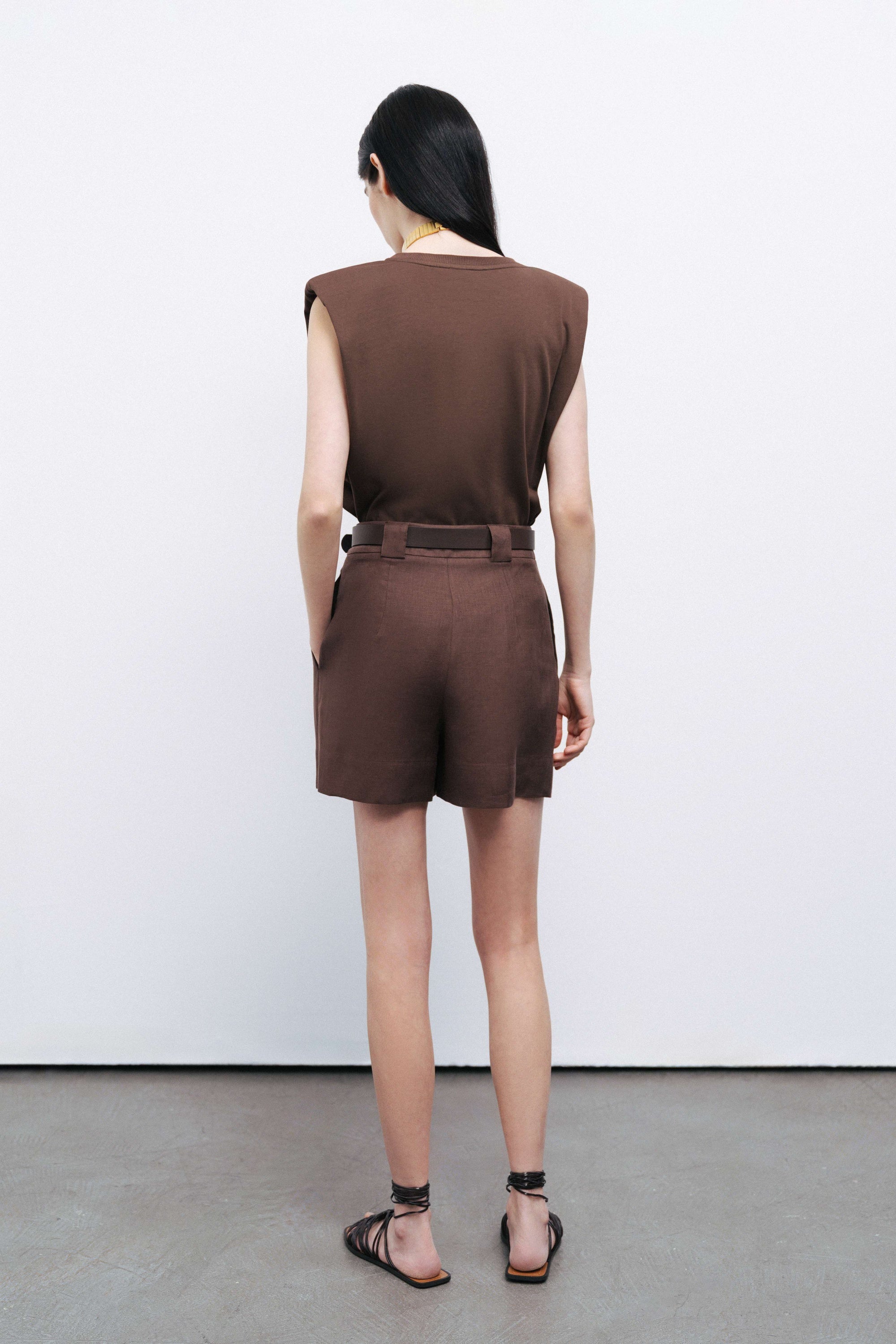 Coffee Padded Basic T-Shirt