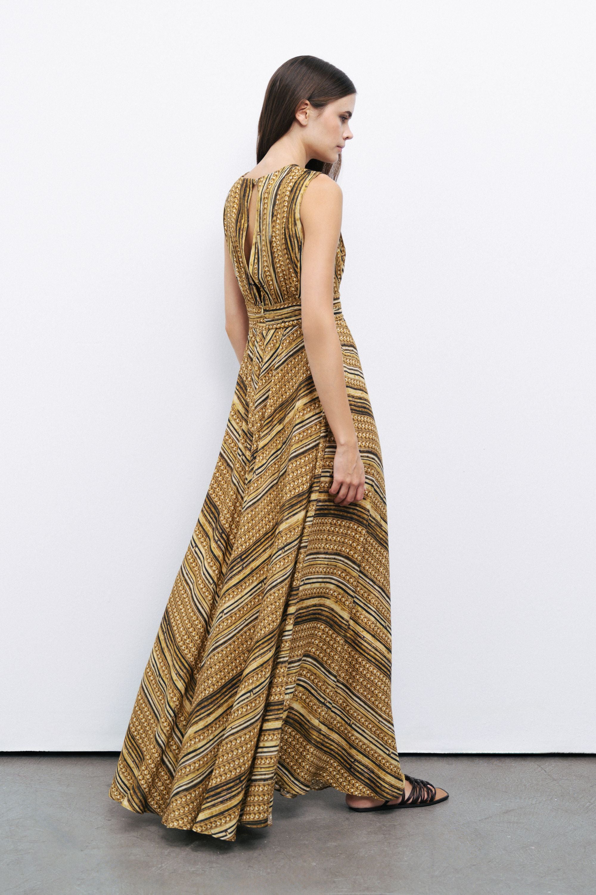 Cut-Out Detail Dress