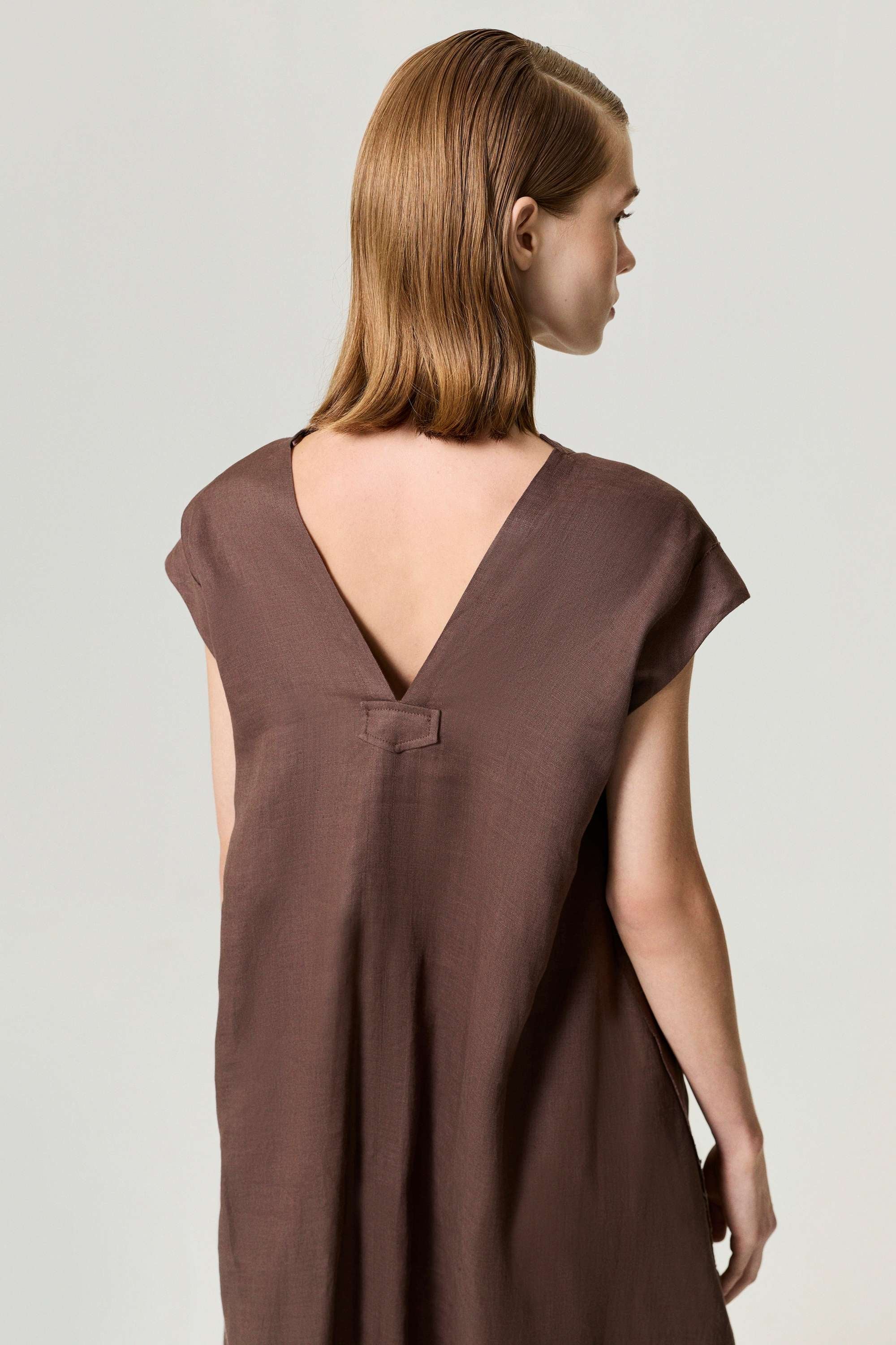 Coffe V-Neck Linen Maxi Dress