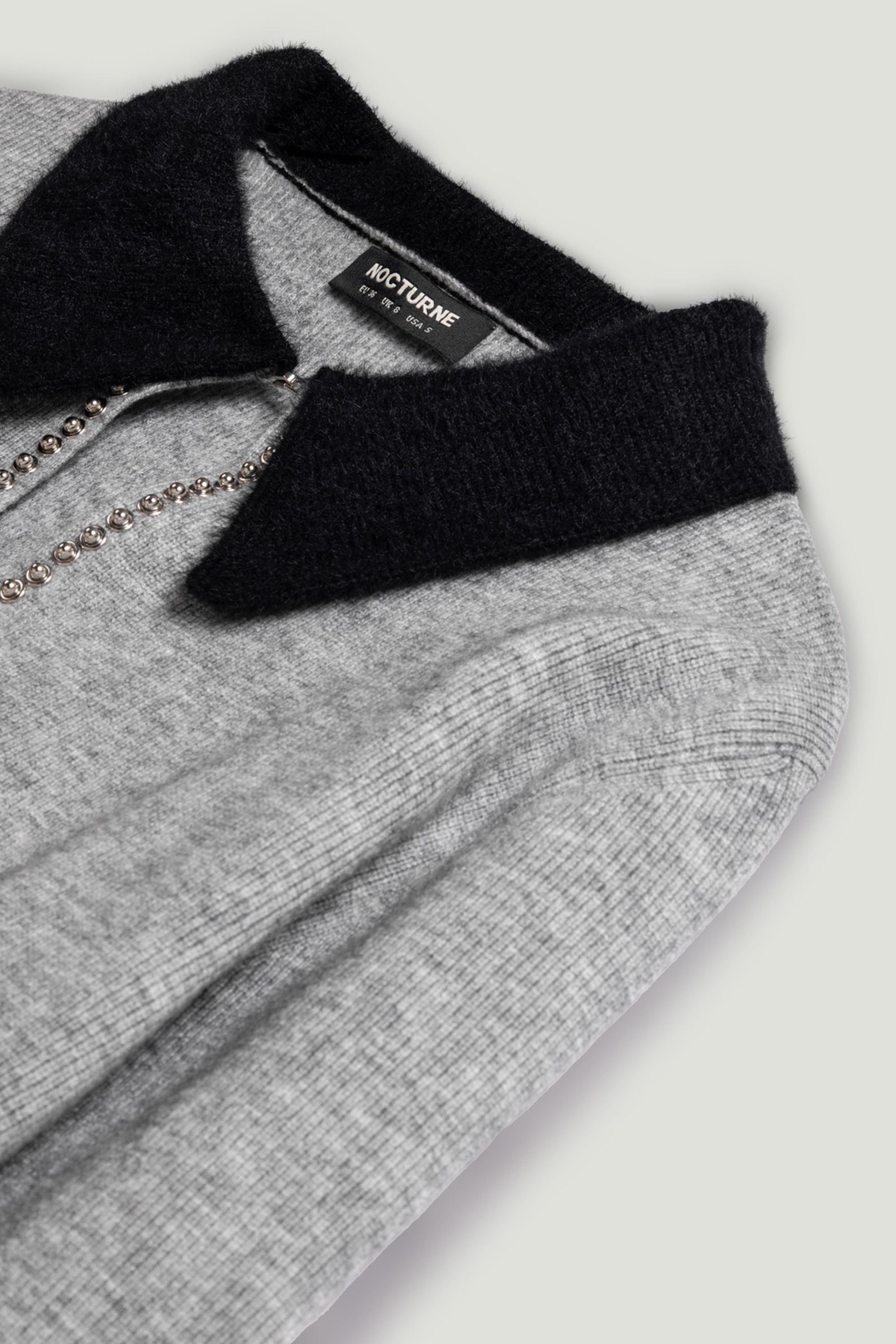 Contrast Collar Keyhole Knit Sweater
