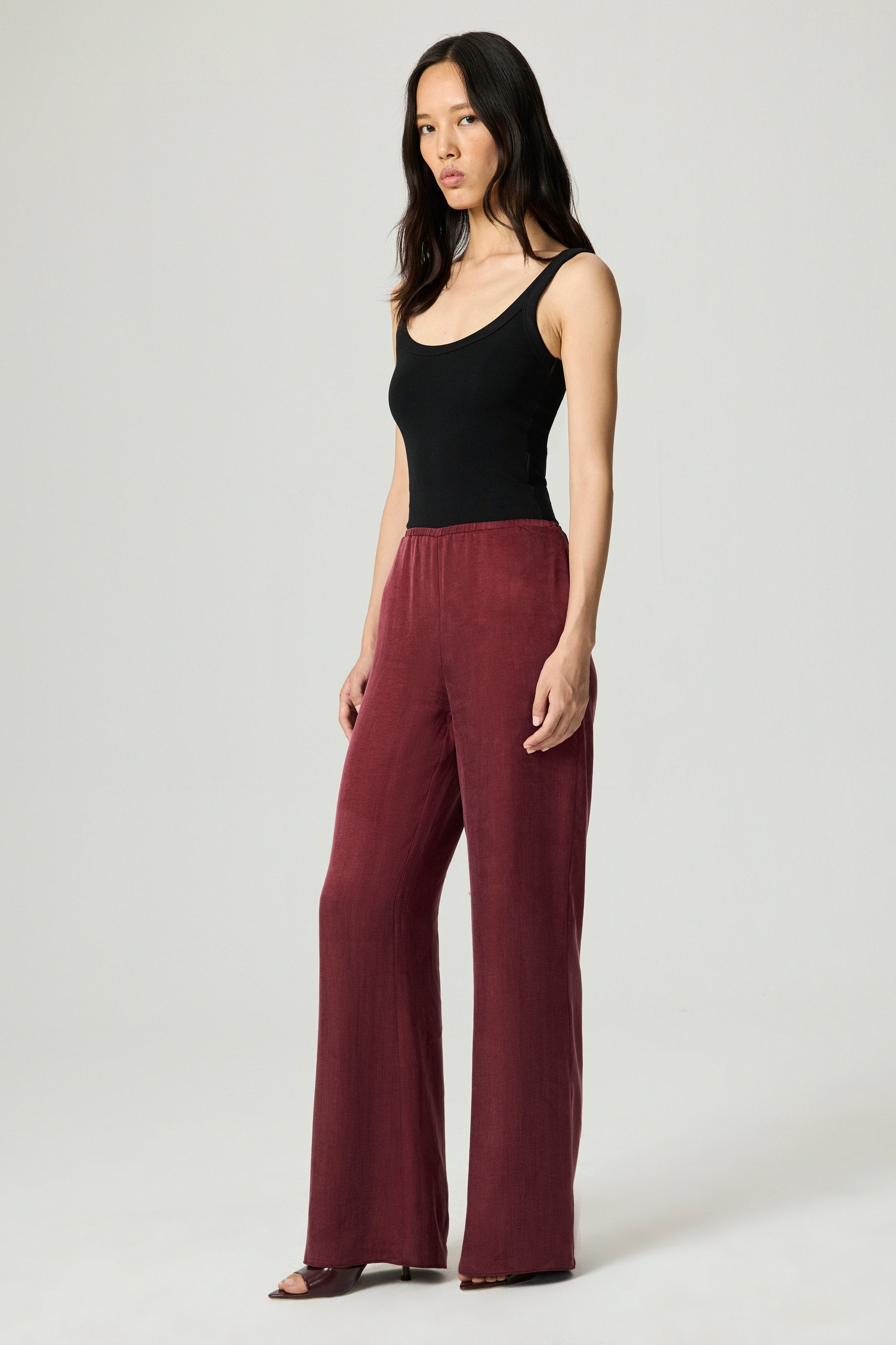 Fluid Tailored Wide-Leg Pants