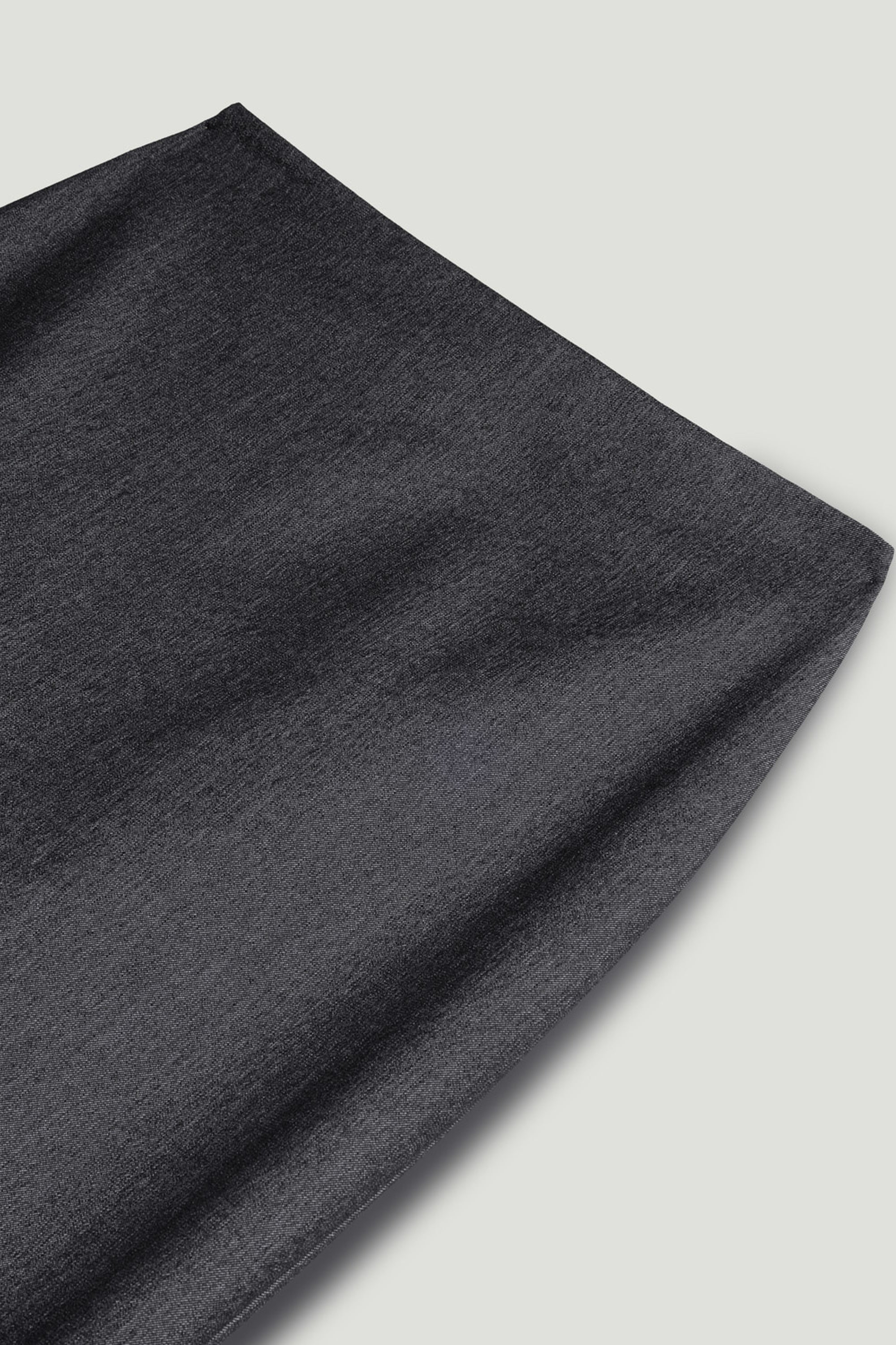 Back Slit Tailored Maxi Skirt