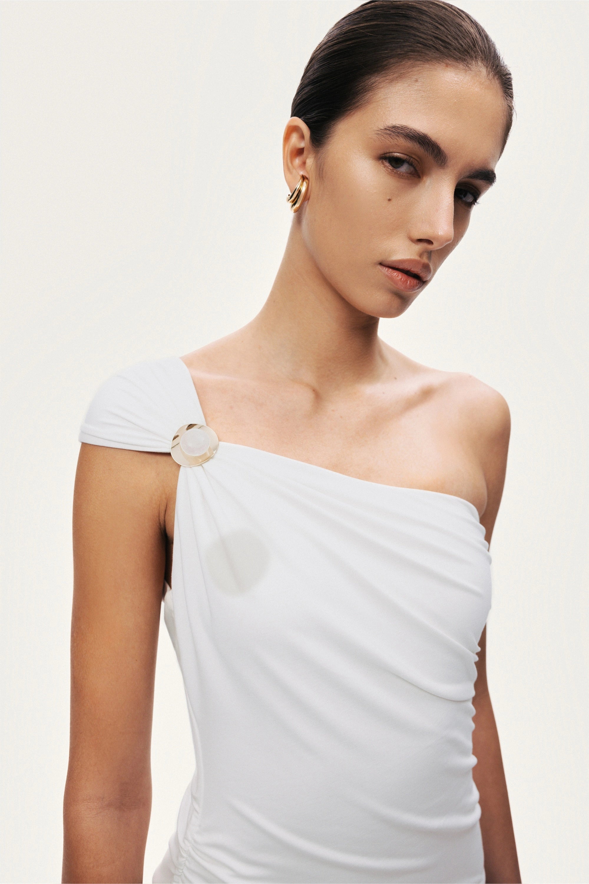 One-Shoulder Contrast Maxi Dress