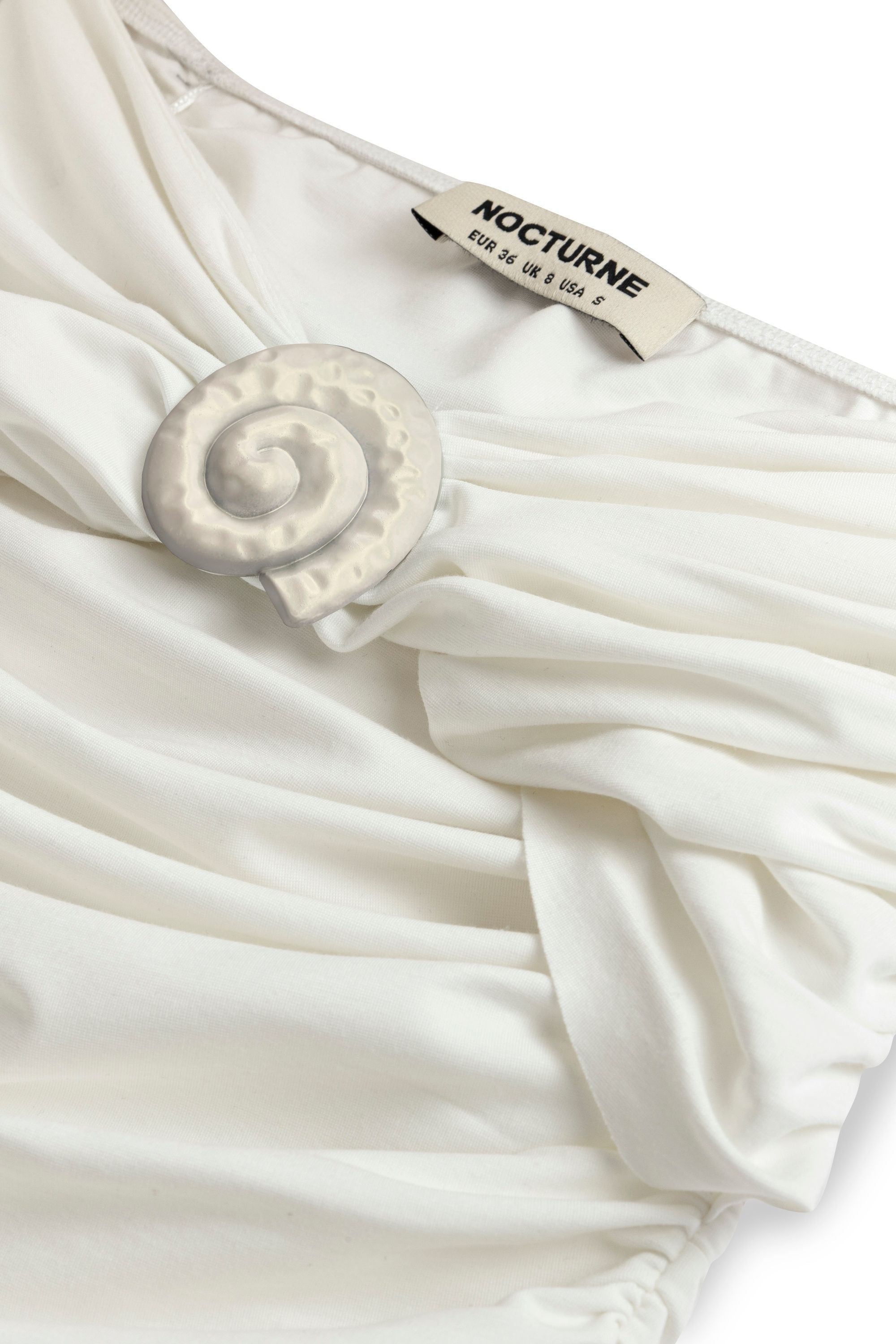 Ecru Strapless Oyster Accessory Blouse