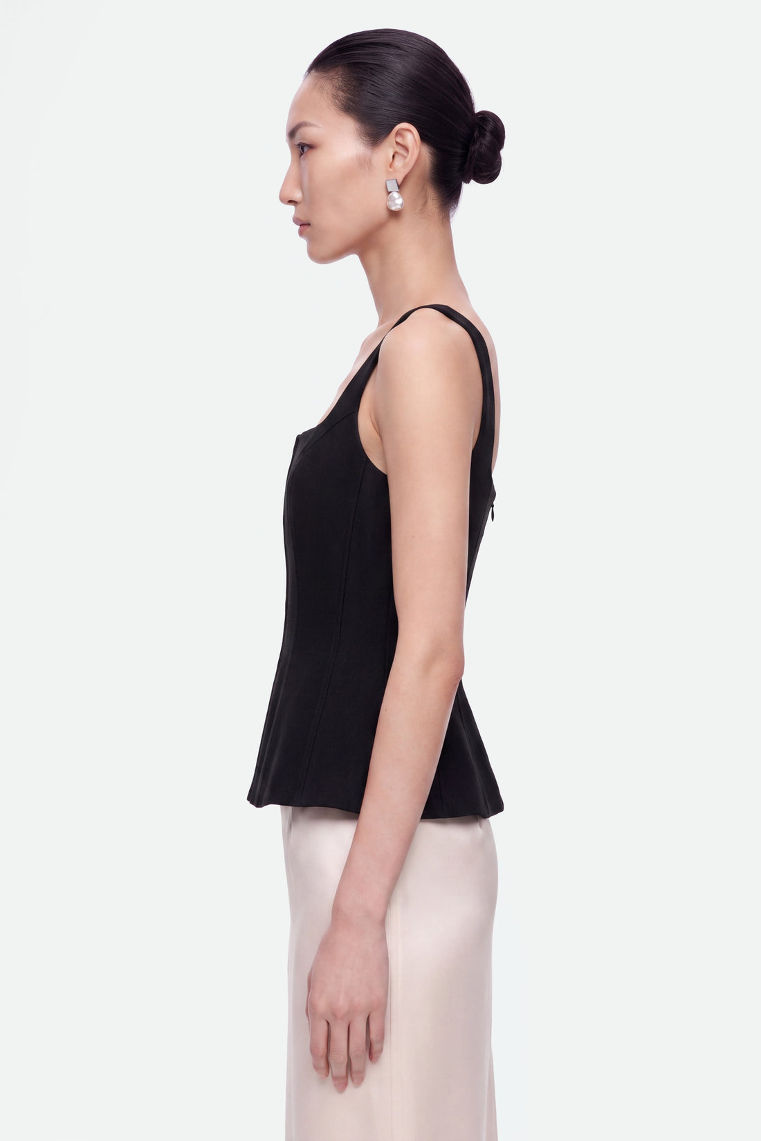 N27KN19038-0002 look 3