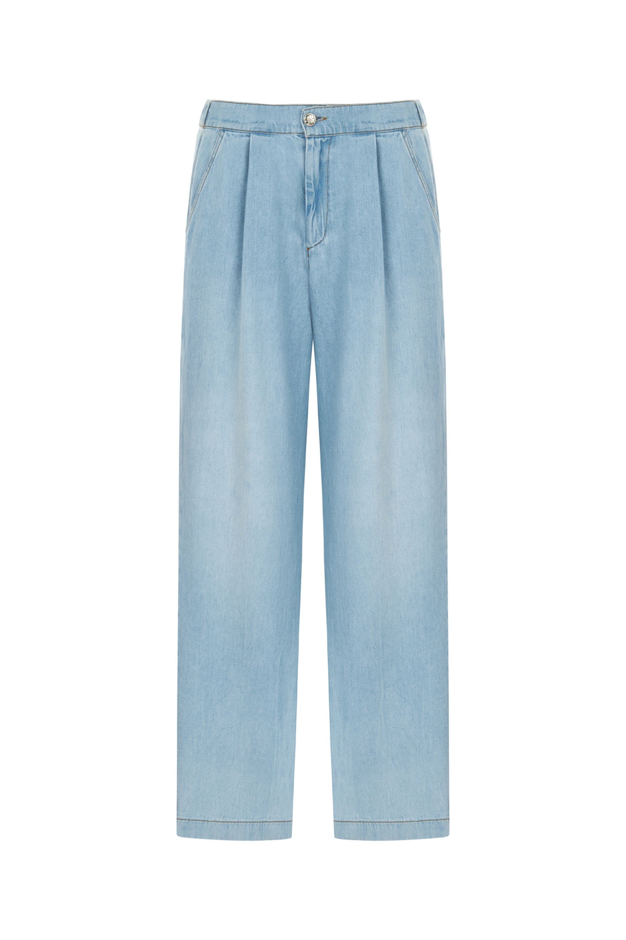 Pleated Wide Leg Jeans