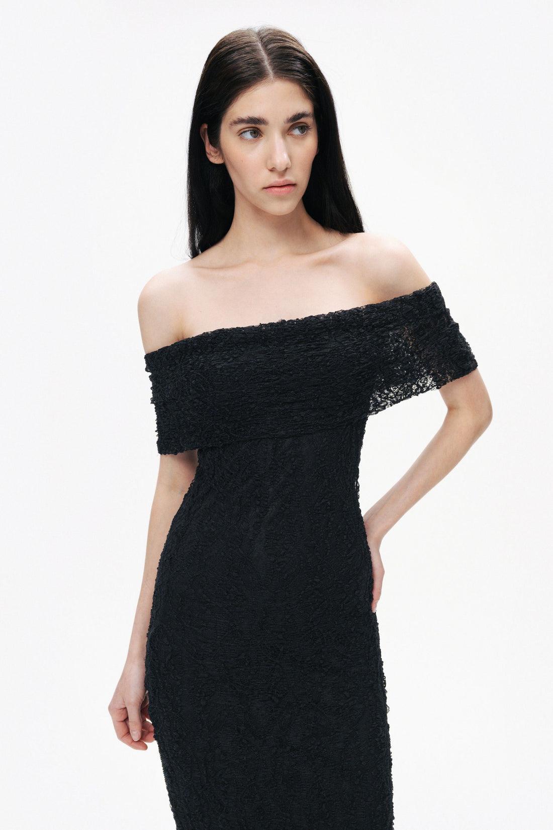 Black Off-The-Shoulder Lace Maxi Dress