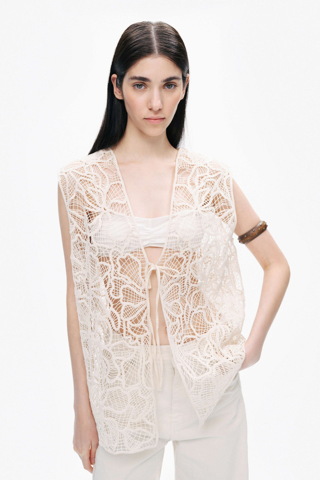 Ecru Floral Embroidered Detailed Vest