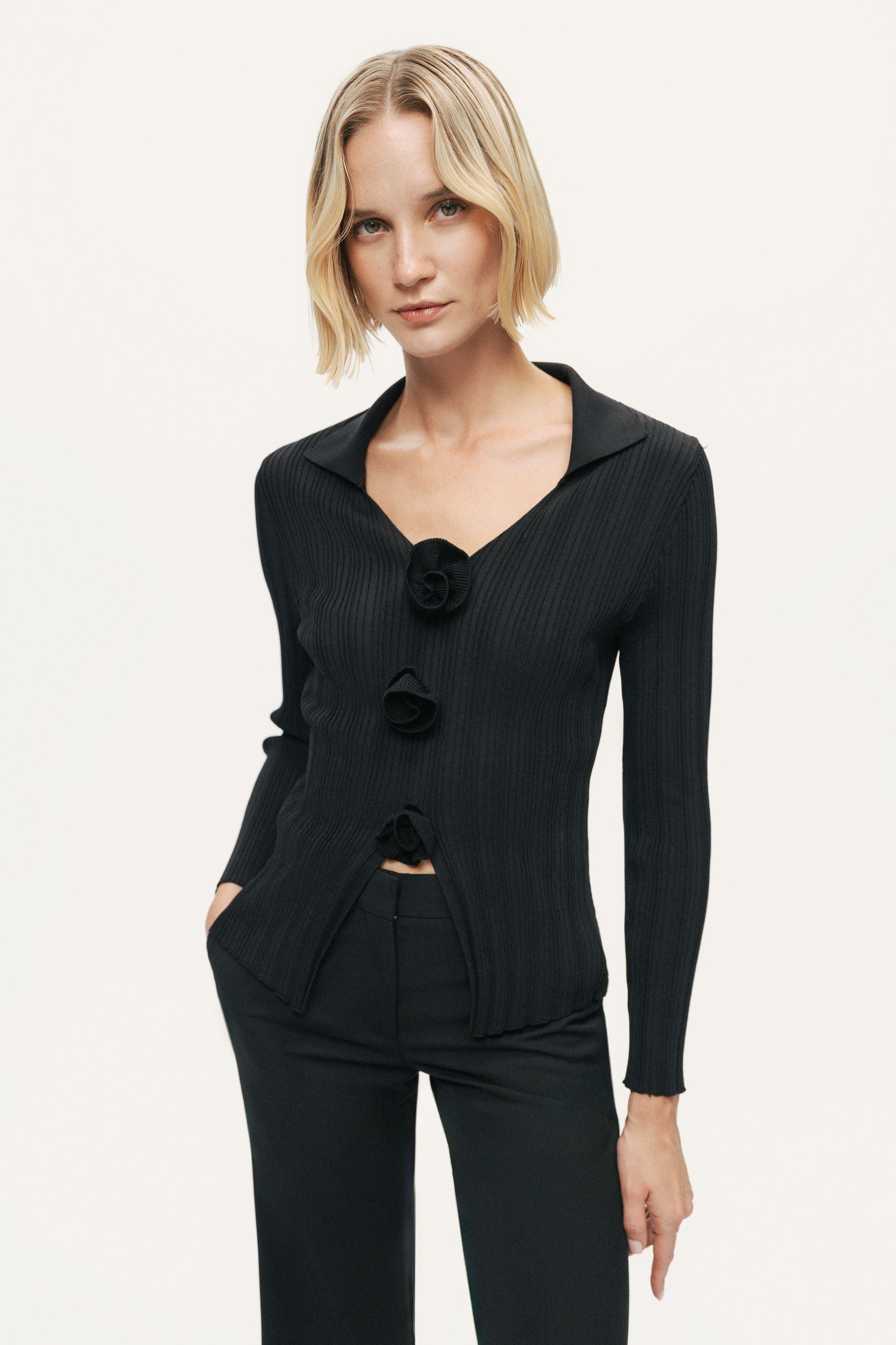 Floral Embellished Ribbed V-Neck Sweater