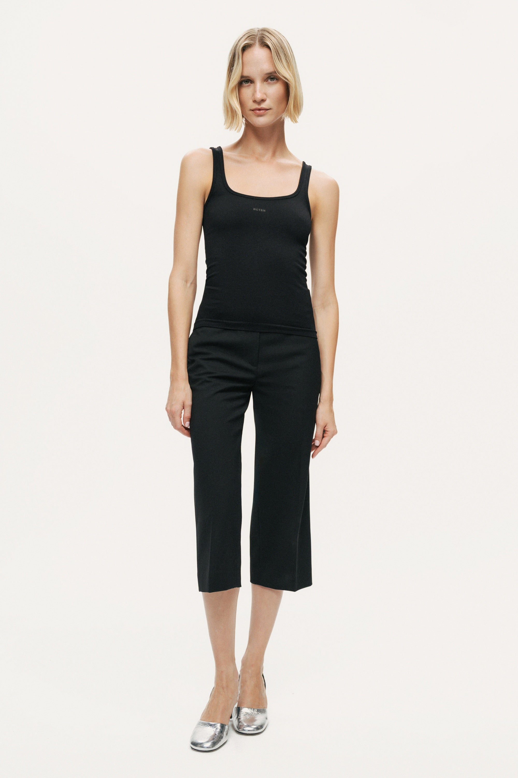 Black Printed Sleeveless Crop Top