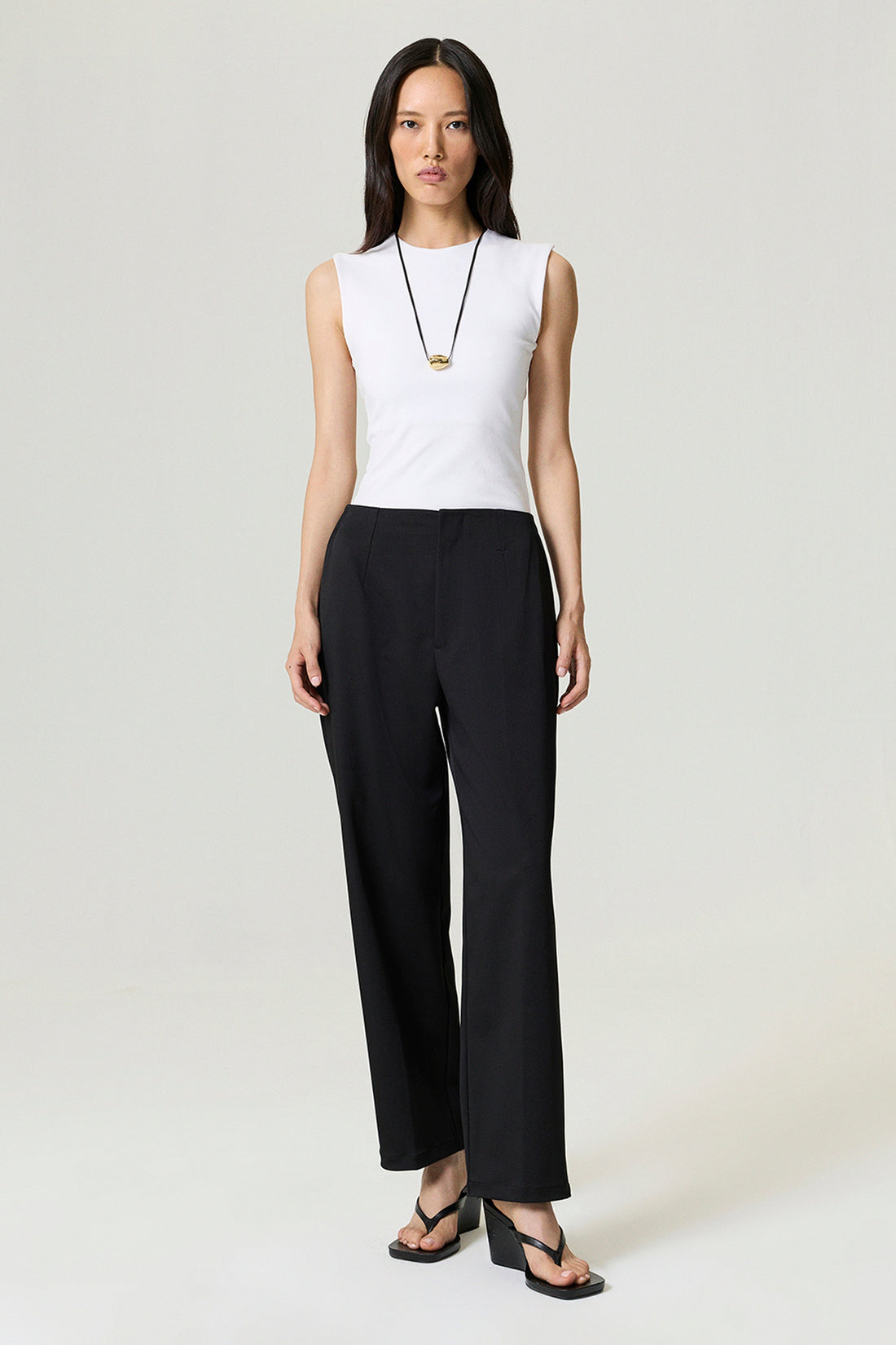 Black Pleat Detailed Pants