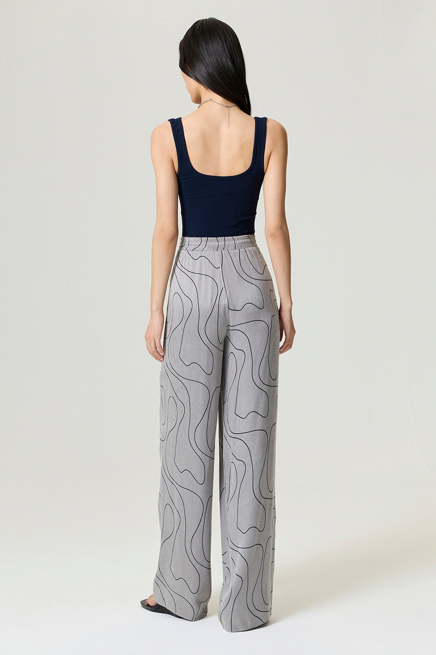 Flowy Wide-Leg Tailored Pants