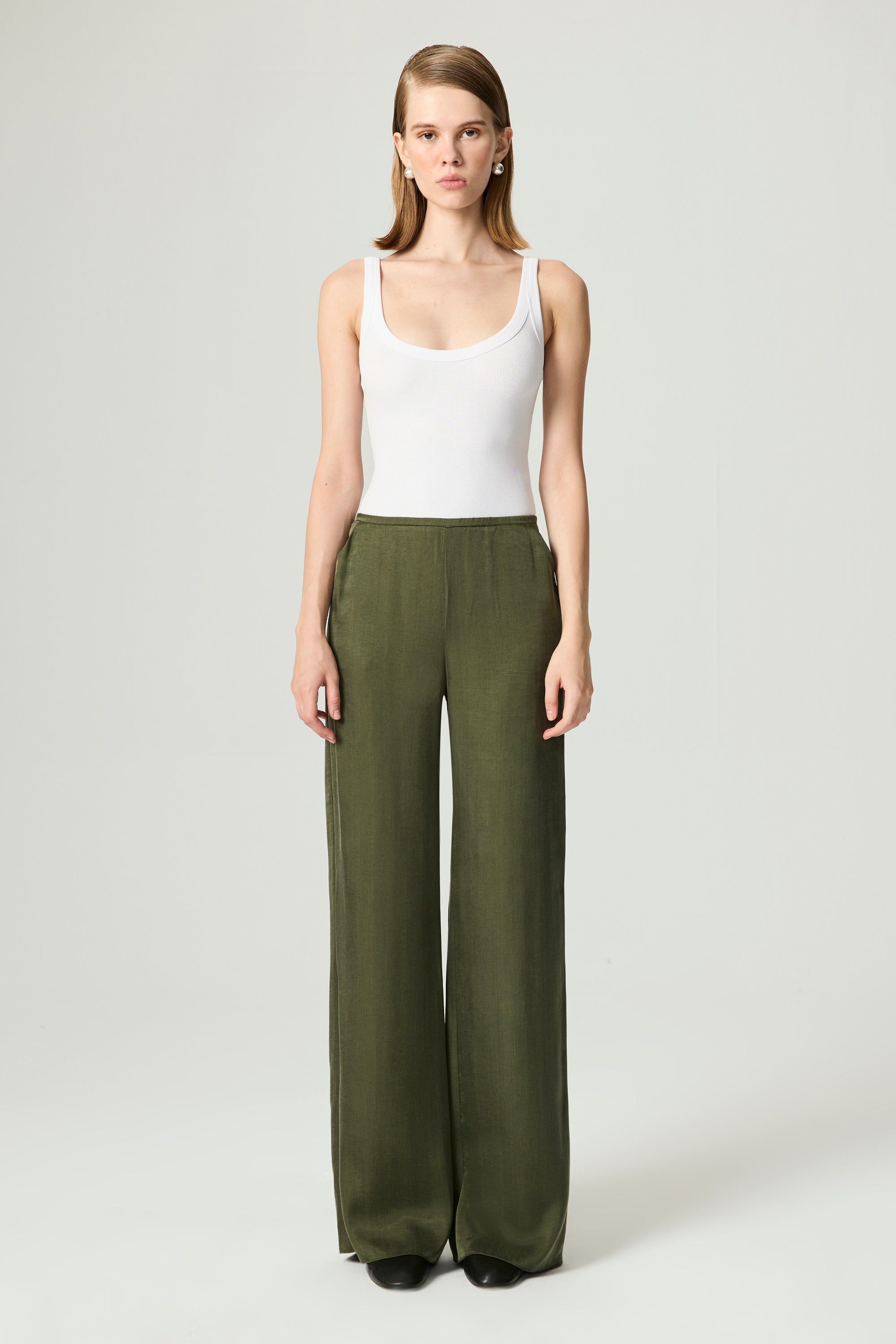 Fluid Tailored Wide-Leg Pants