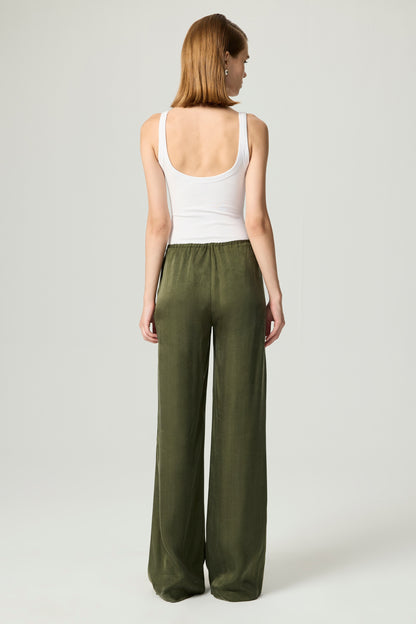 Fluid Tailored Wide-Leg Pants