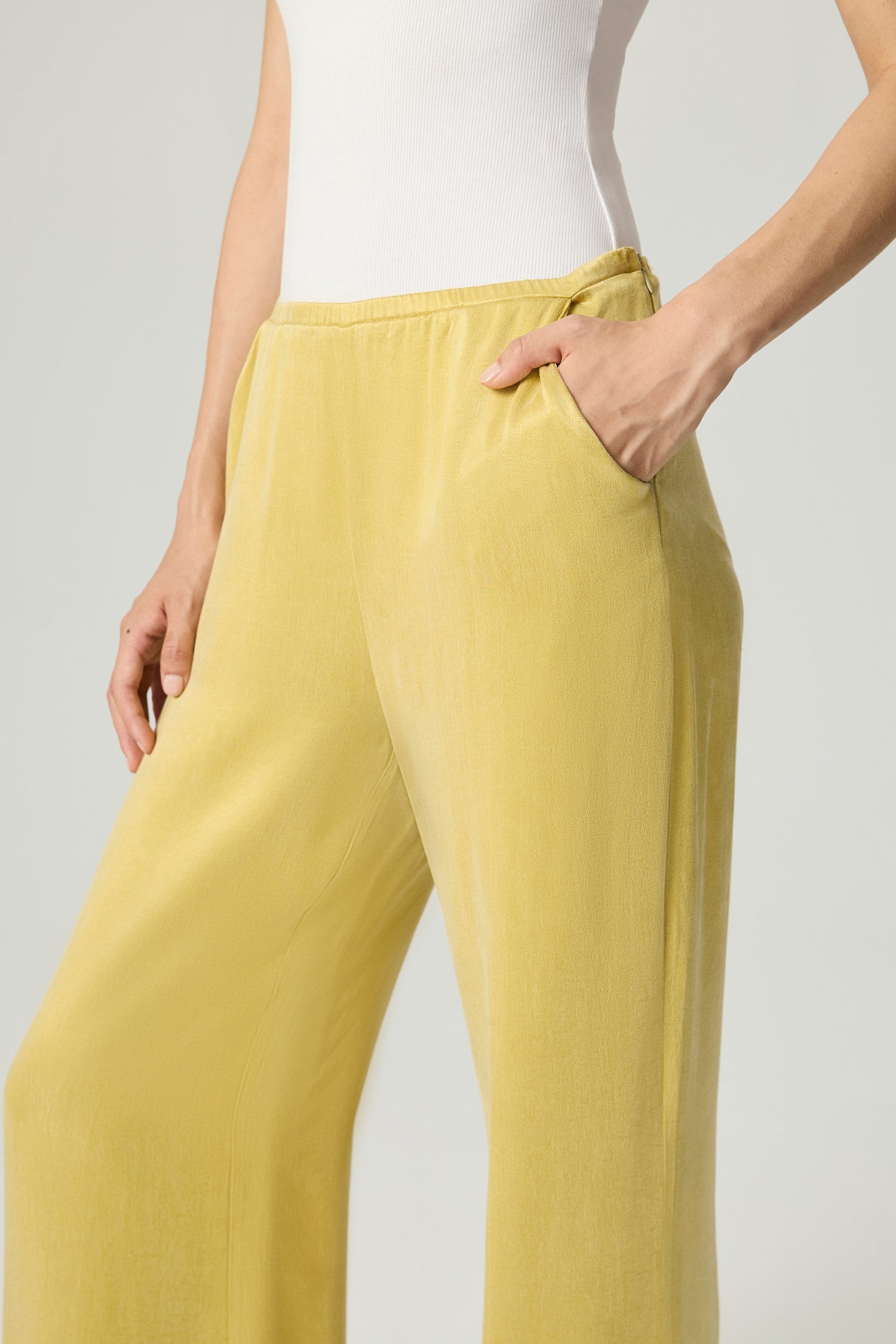 Elastic-Waist Relaxed Pants