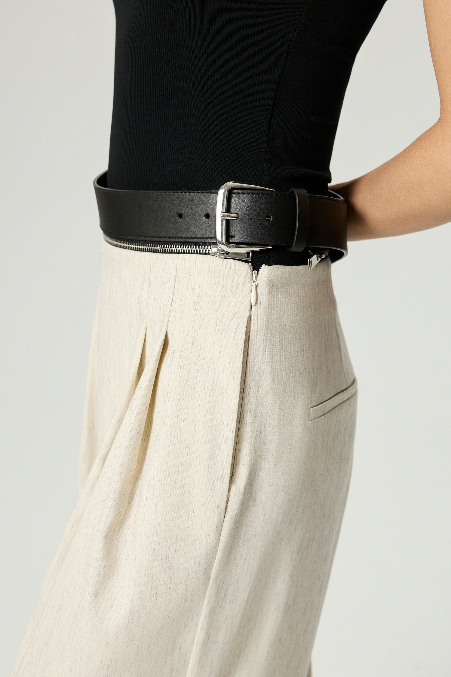 Pleated Wide-Leg Pants