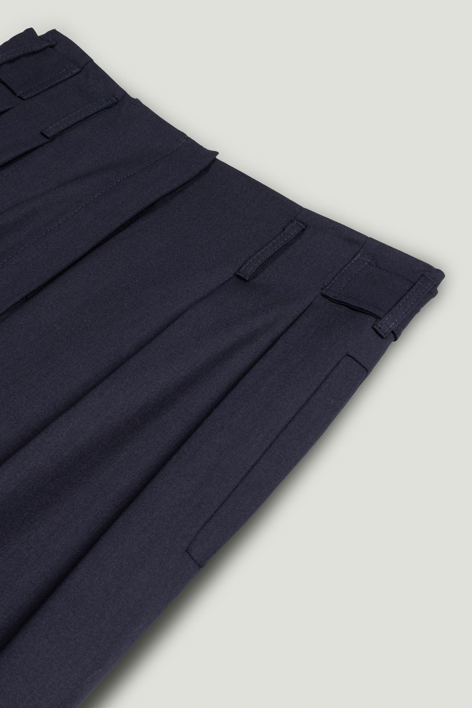 Pleated Tapered Crop Pants