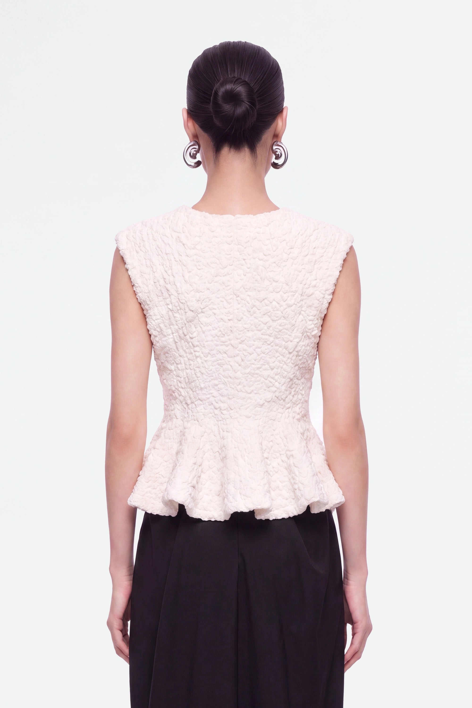 Accessory Detail Crew Neck Knit Top