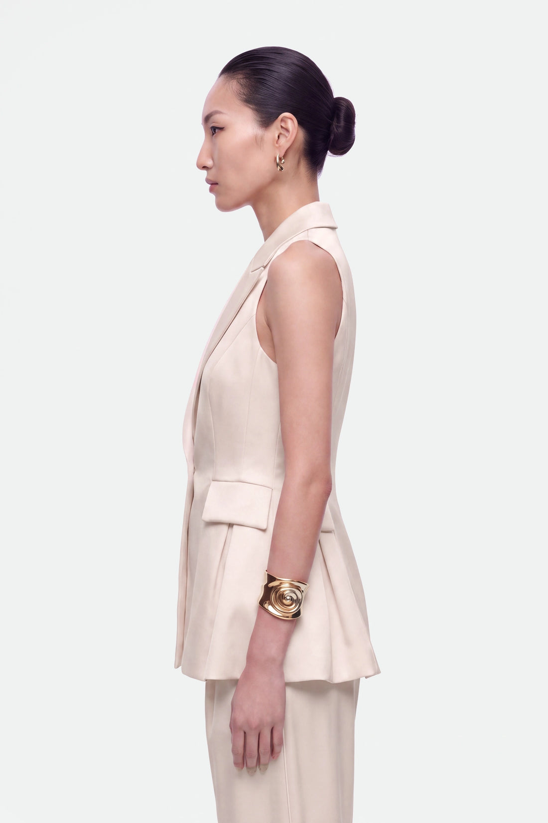 Single Button Peak Lapel Vest