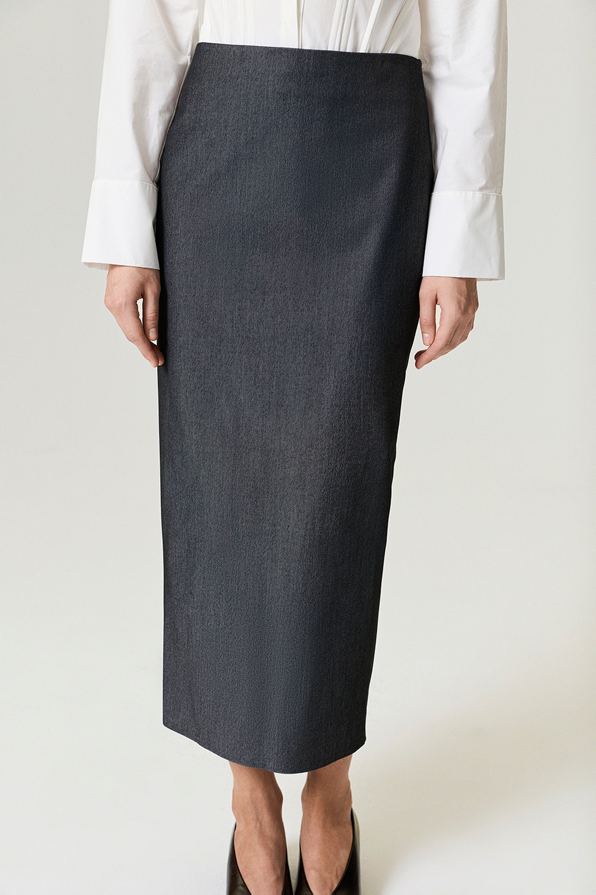 Back Slit Tailored Maxi Skirt