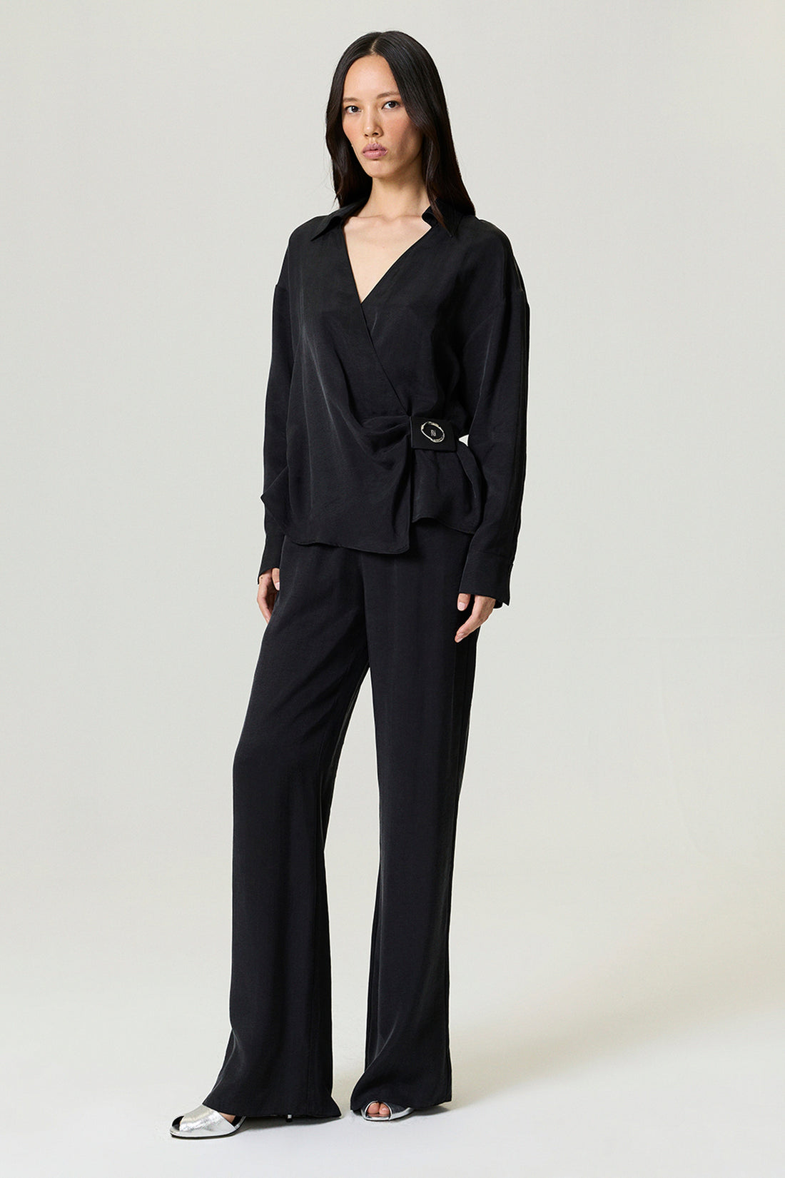 Relaxed Fluid Pants with Elastic Waist