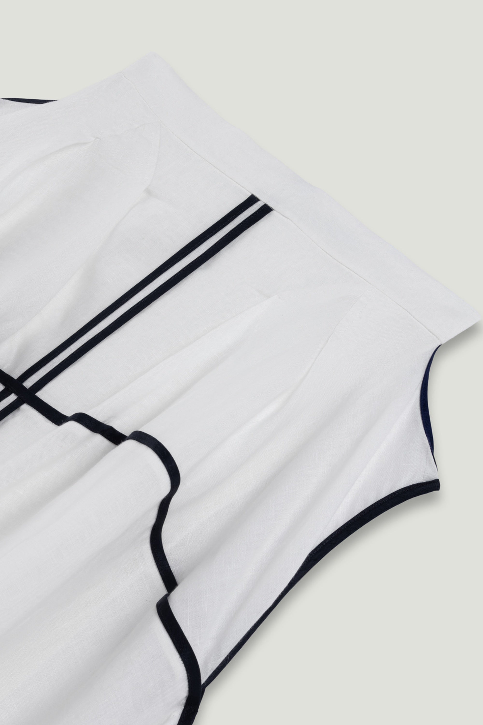Contrast Trim Asymmetric Hem Skirt